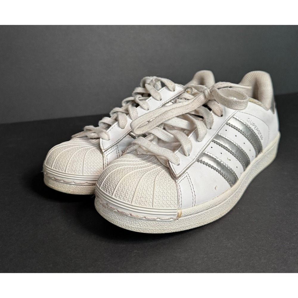Adidas Superstar White Silver Leather Sneakers Womens US 7.5 Classic Shell Toe